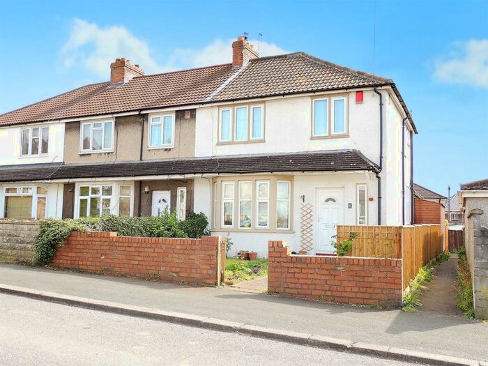 3 Bedroom End Of Terrace House To Rent In Woodyleaze Drive, Bristol, BS15