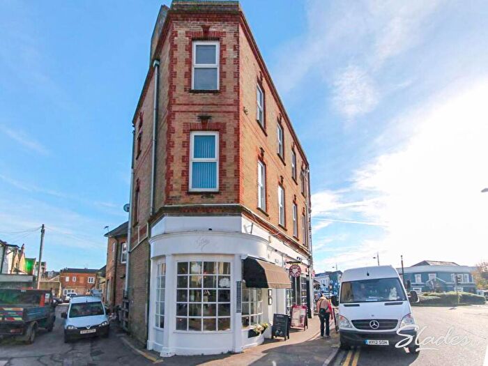 1 Bedroom Flat To Rent In Seamoor Road, Westbourne, Bournemouth, BH4