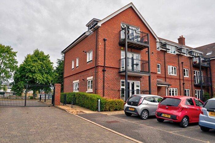2 Bedroom Flat For Sale In Ferris House, Findlay Mews, Marlow, Buckinghamshire, SL7