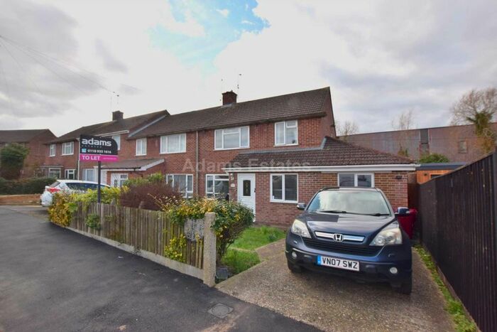 5 Bedroom Semi-Detached House To Rent In Home Farm Close, Reading, RG2