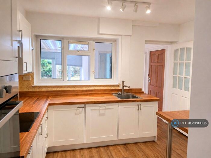 3 Bedroom Terraced House To Rent In Brumfield Road, Epsom, KT19