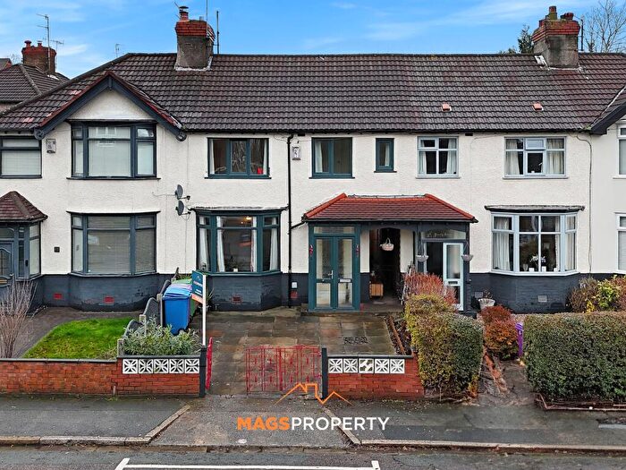 3 Bedroom Semi Detached House For Sale In Vale Road, Woolton, L25