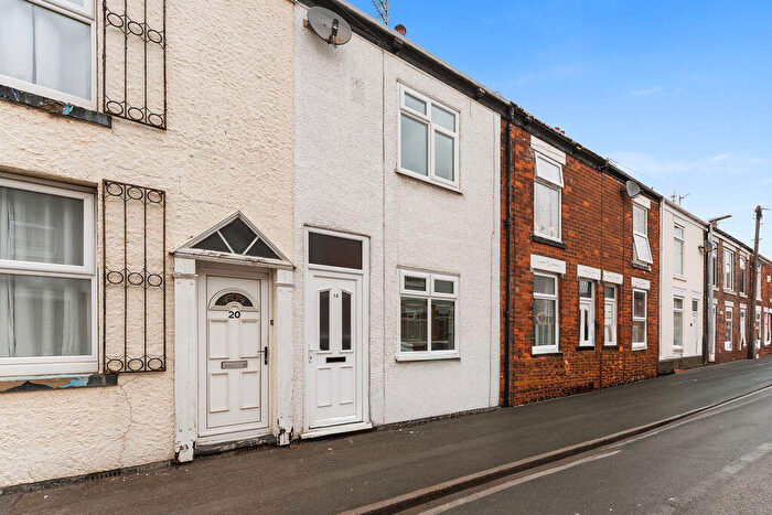 2 Bedroom Terraced House For Sale In Bark Street, Cleethorpes, DN35
