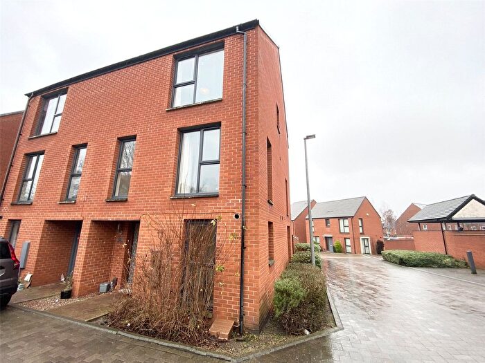 4 Bedroom Semi Detached House To Rent In Bolt Lane, Ketley, Telford, Shropshire, TF1