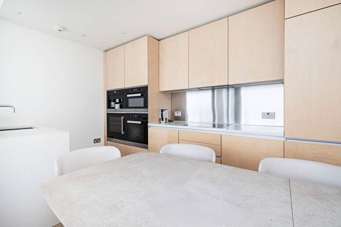 2 Bedroom Flat To Rent In Worship Street, Shoreditch, London, EC2A