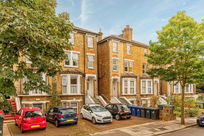 4 Bedroom Flat To Rent In Windsor Road, London, W5