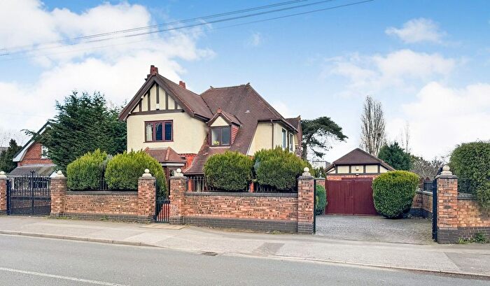 5 Bedroom Detached House For Sale In Sandbeds Road, Willenhall, WV12