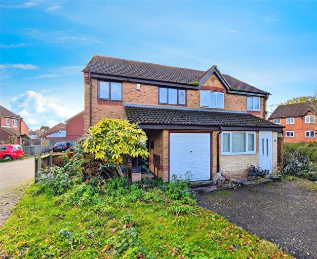 3 Bedroom Semi Detached House For Sale In Webb Street, Newstead Village, Nottinghamshire, NG15