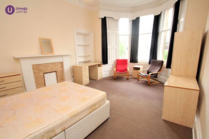 4 Bedroom Apartment To Rent In Thirlestane Road, Marchmont, Edinburgh, EH9