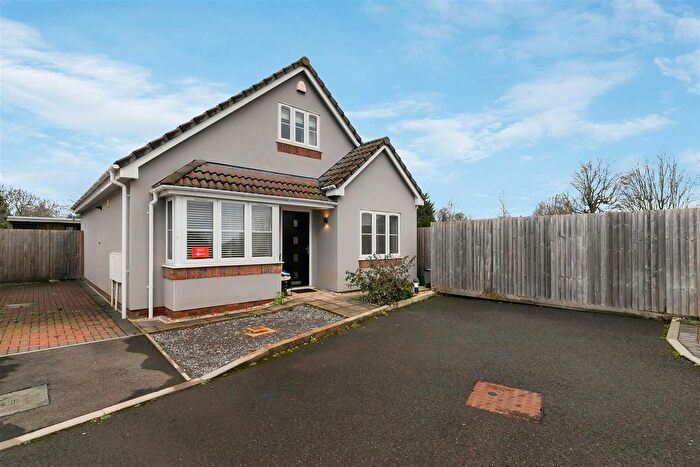 2 Bedroom Property For Sale In Aldens Close, Winterbourne Down, Bristol, BS36