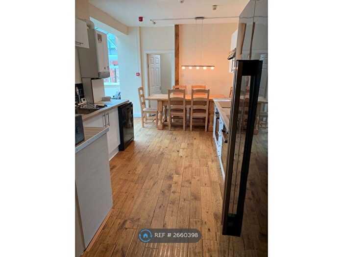 8 Bedroom Terraced House To Rent In Queens Terrace, Newcastle Upon Tyne, NE2