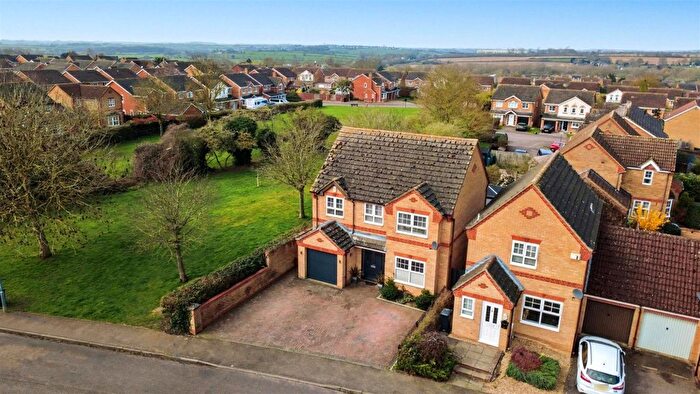 4 Bedroom Detached House For Sale In Tyler Way, Thrapston, NN14