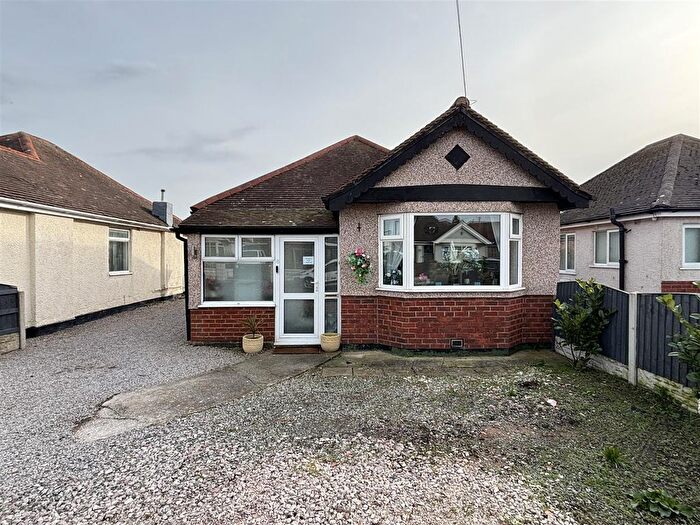 2 Bedroom Detached Bungalow For Sale In Sunray Avenue, Abergele, LL22