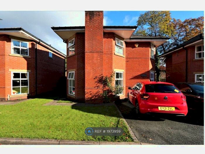 3 Bedroom Detached House To Rent In Wilmslow Road, Manchester, M20