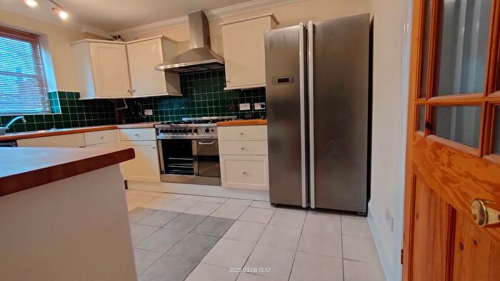 4 Bedroom Detached House To Rent In Borgard Road, Woolwich, SE18