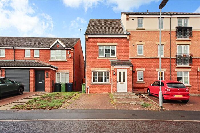 3 Bedroom Terraced House For Sale In Ovett Gardens, St James Village, Gateshead, NE8
