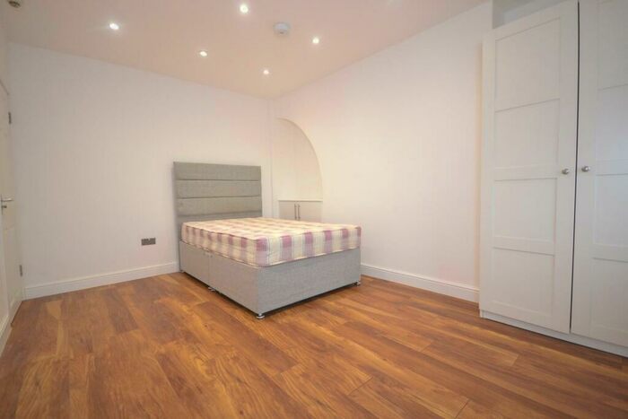 Studio To Rent In Oxford Road, Reading, Berkshire, RG1