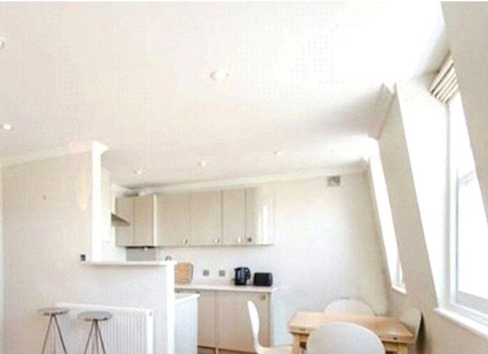 2 Bedroom Flat To Rent In Eardley Crescent, London, SW5