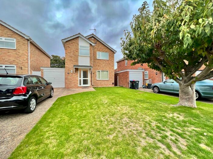 3 Bedroom Detached House To Rent In Broadstairs, CT10