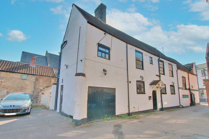 1 Bedroom Maisonette To Rent In Crown Street, St. Ives, PE27