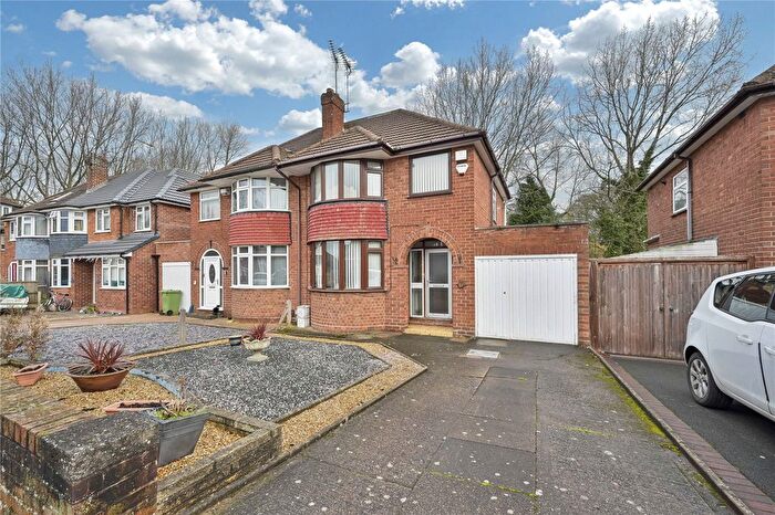3 Bedroom Semi-detached House For Sale In Marlborough Avenue, Kingston Hill, Sttafford, Staffordshire, ST16