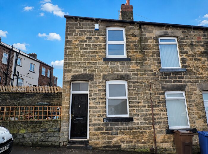 2 Bedroom Terraced House For Sale In Wilkinson Street, Barnsley, S70