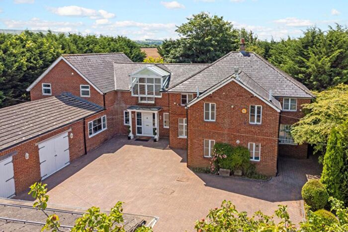 5 Bedroom Detached House For Sale In The Marsh, Wanborough, Swindon, SN4