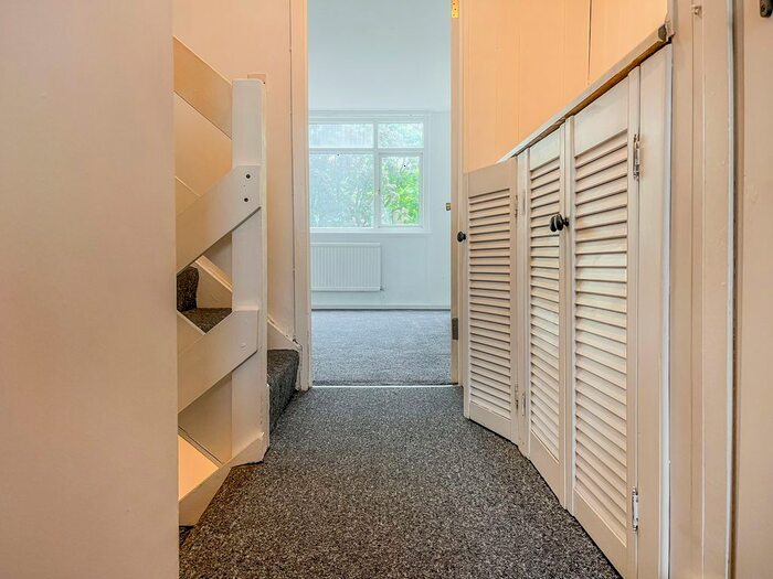 4 Bedroom Town House To Rent In Coburg Crescent, Lambeth, SW2