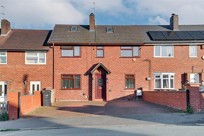 3 Bedroom Town House For Sale In Woolston Avenue, Congleton, Cheshire, CW12