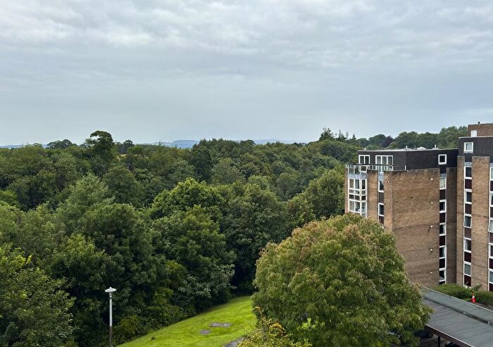 2 Bedroom Flat For Sale In T Fair A Far, Cramond, Edinburgh, EH4