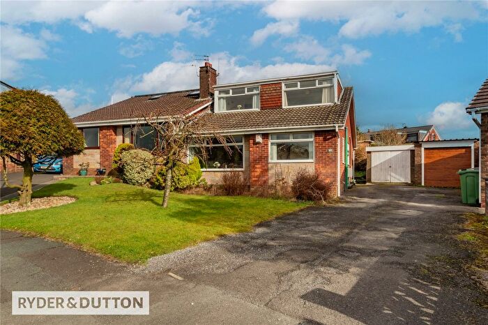 4 Bedroom Semi-Detached House For Sale In Sherwood Way, High Crompton, Shaw, Oldham, OL2