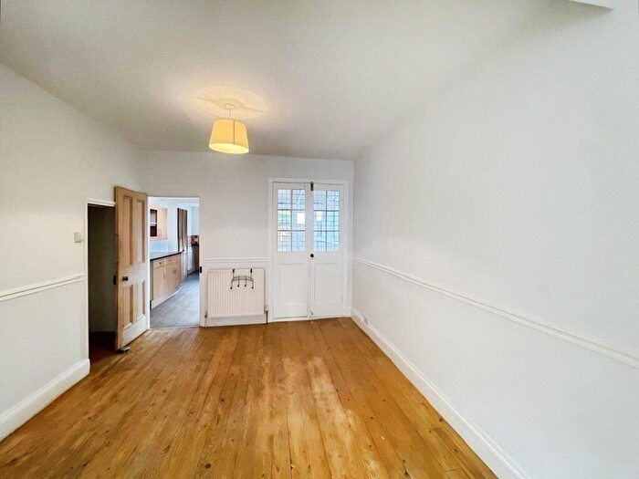 2 Bedroom Detached House To Rent In Denmark Street, MK40