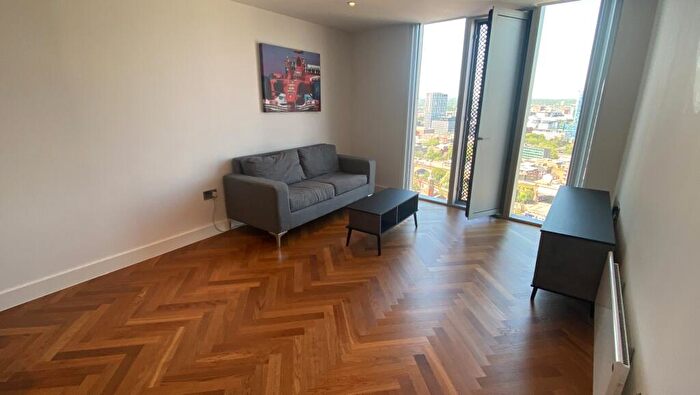 2 Bedroom Apartment To Rent In Deansgate Square Owen Street, M15