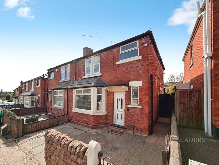 3 Bedroom Semi Detached House To Rent In Ragdale Road, Nottingham, Nottinghamshire, NG6