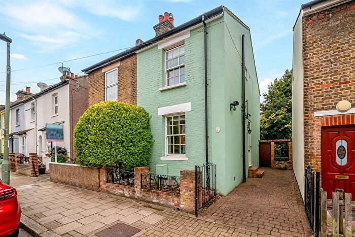 2 Bedroom Semi-Detached House For Sale In Recreation Road, Shortlands, Bromley, BR2