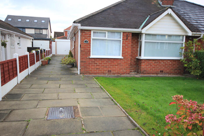 2 Bedroom Bungalow To Rent In Fairsnape Road, Lytham St. Annes, FY8