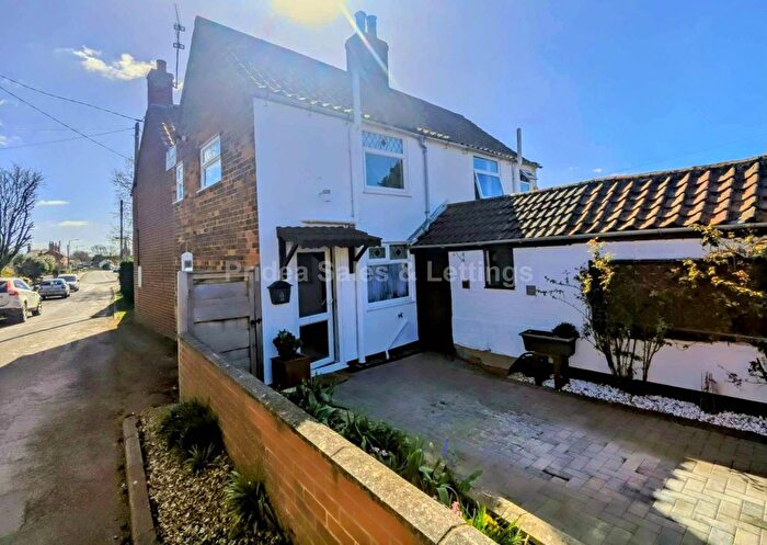 2 Bedroom Semi-Detached House For Sale In Tarry Hill, Swineshead, Boston, PE20