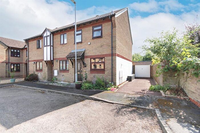 2 Bedroom End Of Terrace House For Sale In Vermuyden Way, Fen Drayton, Cambridge, CB24