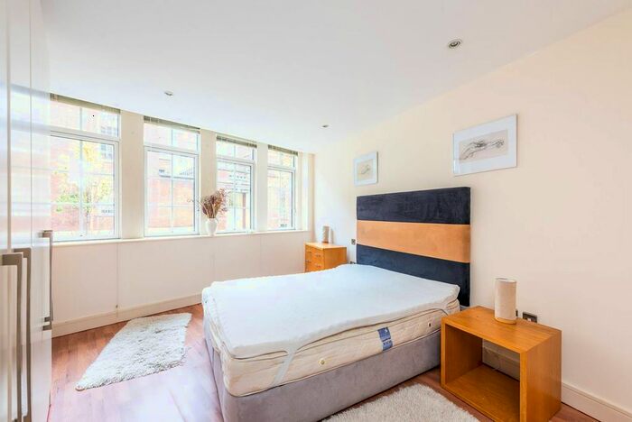 2 Bedroom Flat To Rent In Marsham Street, Westminster, London, SW1P