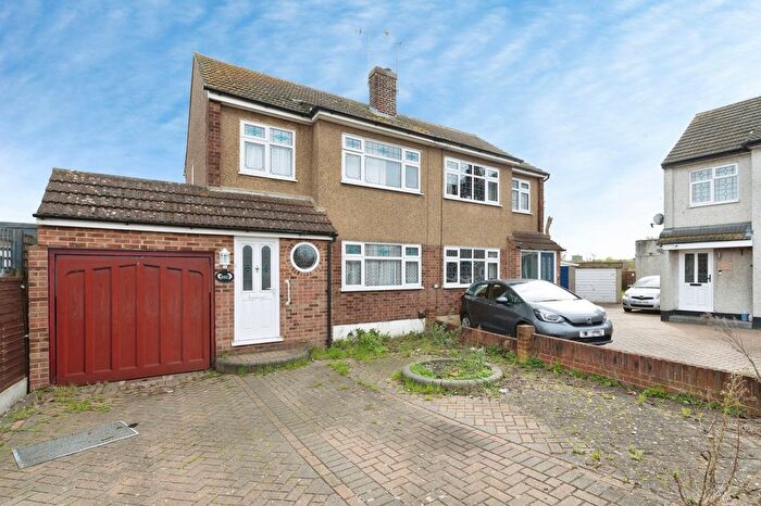 3 Bedroom Semi-Detached House For Sale In Manstead Gardens, Rainham, Essex, RM13