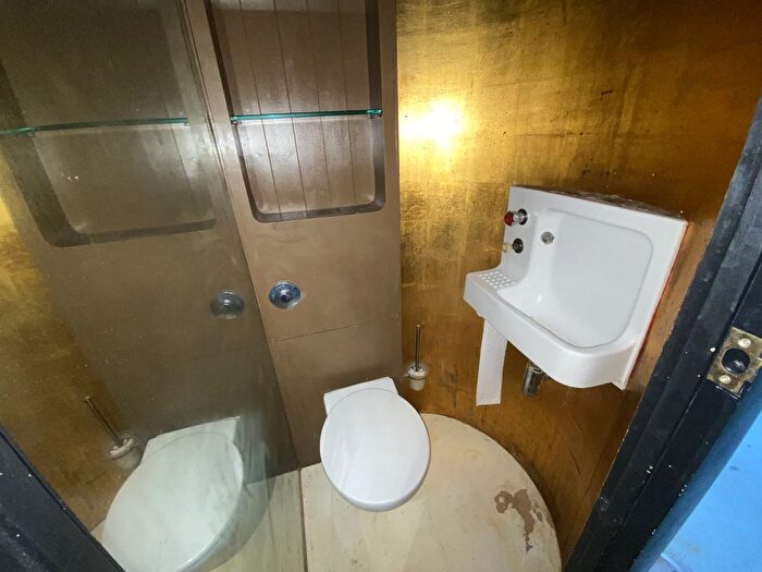 2 Bedroom Flat For Sale In Flat, Palace Gate, Kensington, London, W8