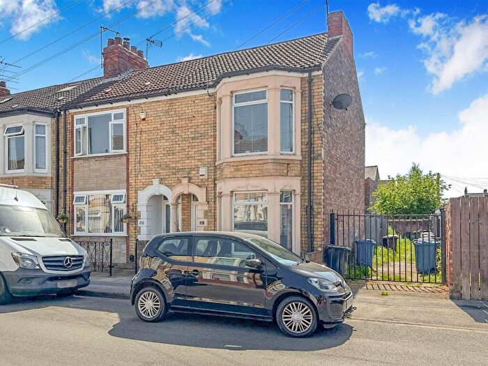 3 Bedroom End Of Terrace House For Sale In Swinburne Street, Hull, HU8