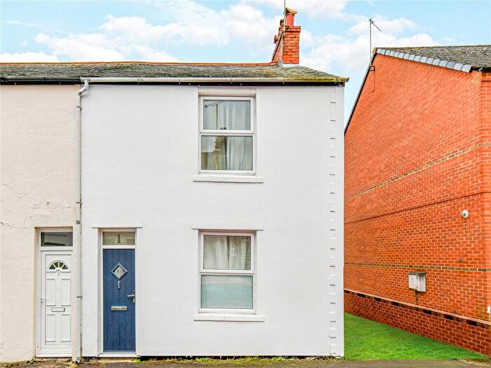 2 Bedroom End Of Terrace House For Sale In St. Nicholas Road, Newbury, Berkshire, RG14