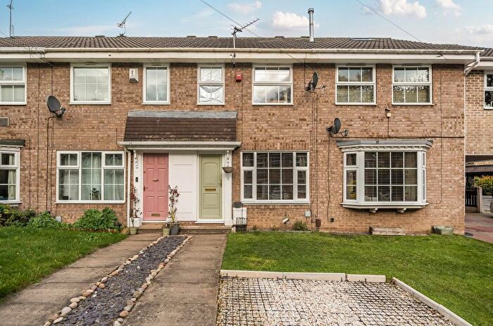 3 Bedroom Terraced House For Sale In Bridge Wood Close, Horsforth, LS18