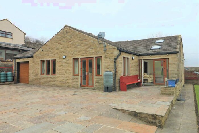 2 Bedroom Detached Bungalow For Sale In Robin Cottage, Queens Road, Halifax, HX3