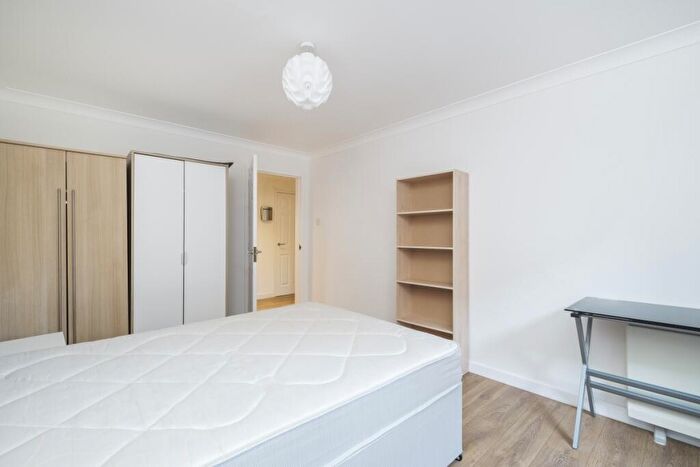 2 Bedroom Apartment To Rent In Tideway Court, Rotherhithe Street, SE16