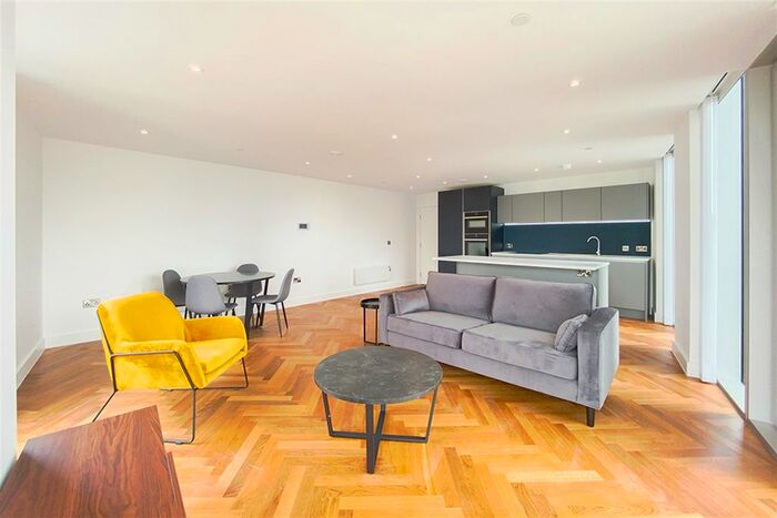 2 Bedroom Flat To Rent In East Tower, Owen Street, M15