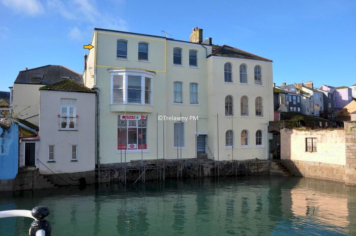 1 Bedroom Flat To Rent In Market Strand, Falmouth, TR11