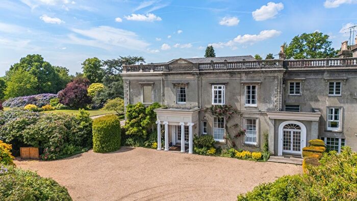 7 Bedroom Property For Sale In Old Holbrook, Horsham, RH12