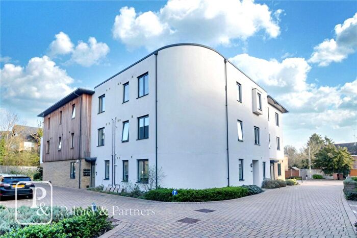 1 Bedroom Apartment For Sale In Hardy Close, Chelmsford, Essex, CM1